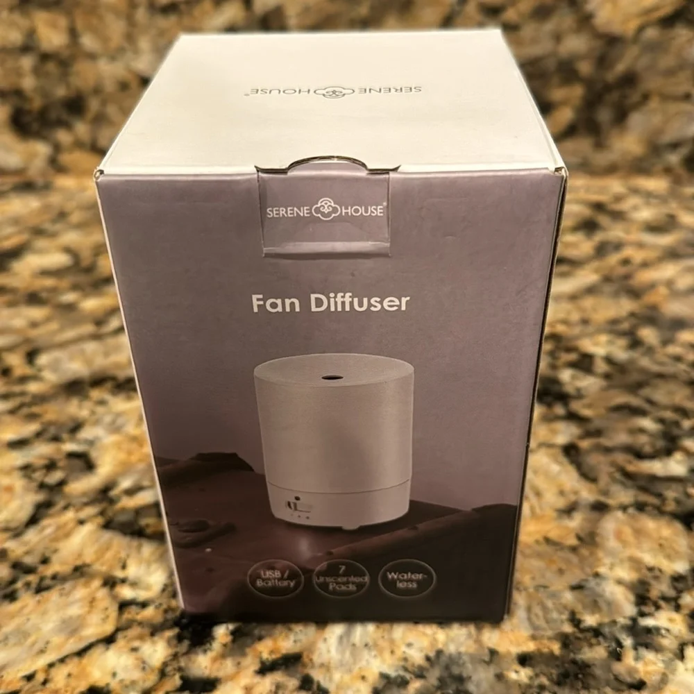 Essential Oil Diffuser by Serene House - New in Box - Picture 1 of 4